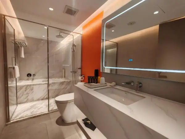 Hotel Beverly Plaza 4